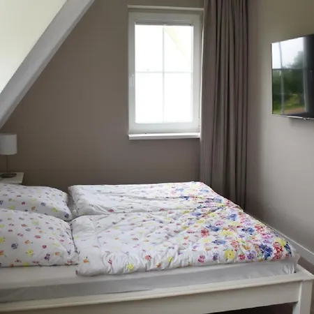 Holiday home Reetdachhaus Heimathafen2 *